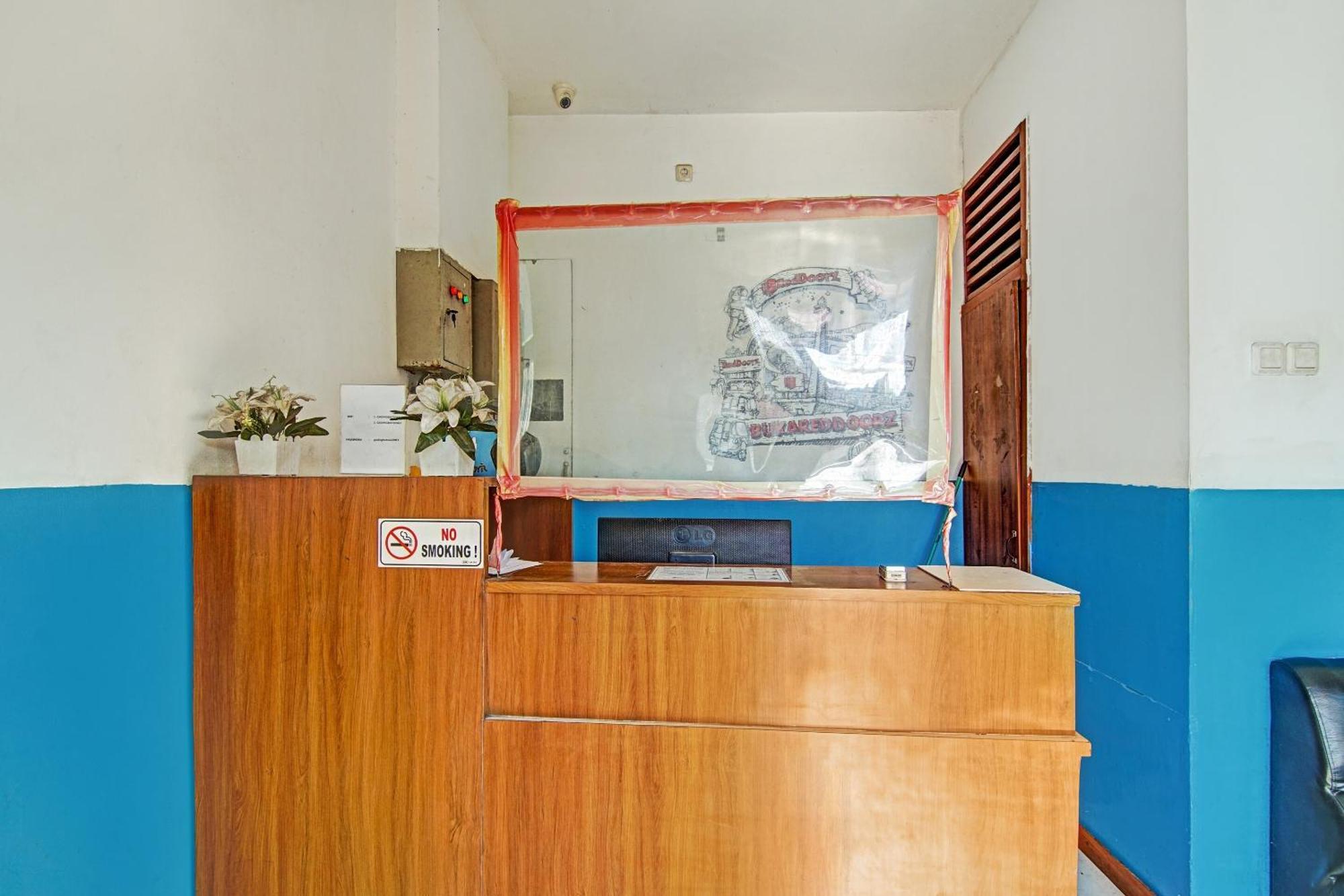 Super Oyo 90422 Mall Of Indonesia Cakarta Dış mekan fotoğraf